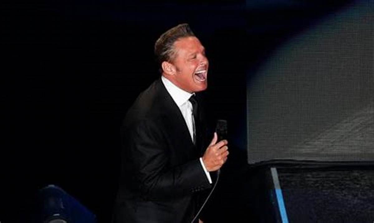 Luis Miguel Anuncia Tour Y Cerrar En Guadalajara