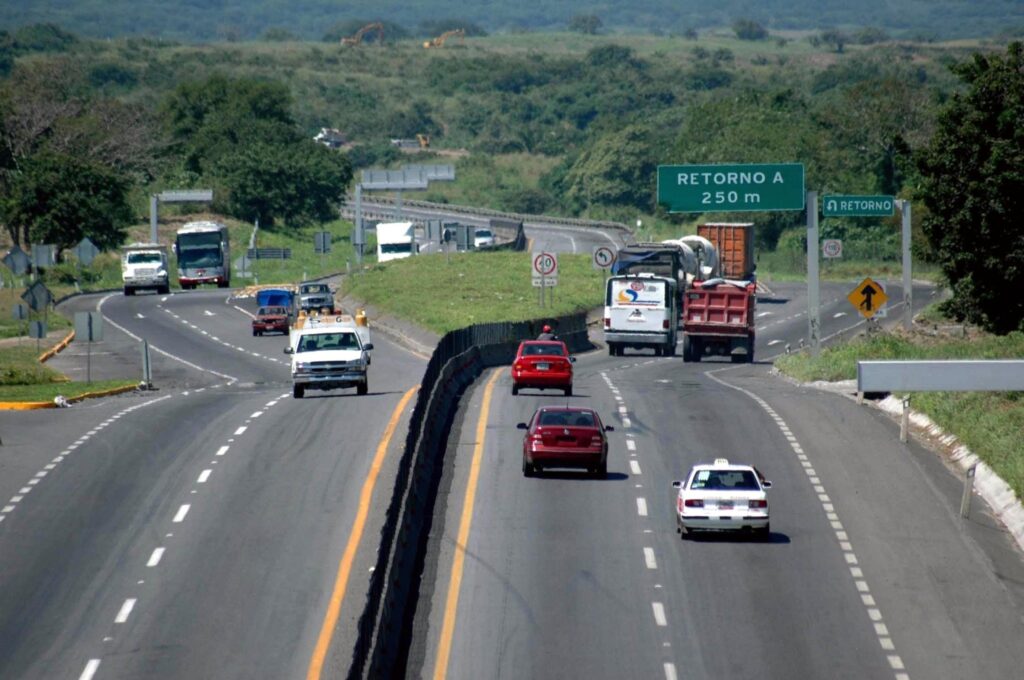 LLAMAN A SEGUIR MEDIDAS DE SEGURIDAD EN CARRETERAS