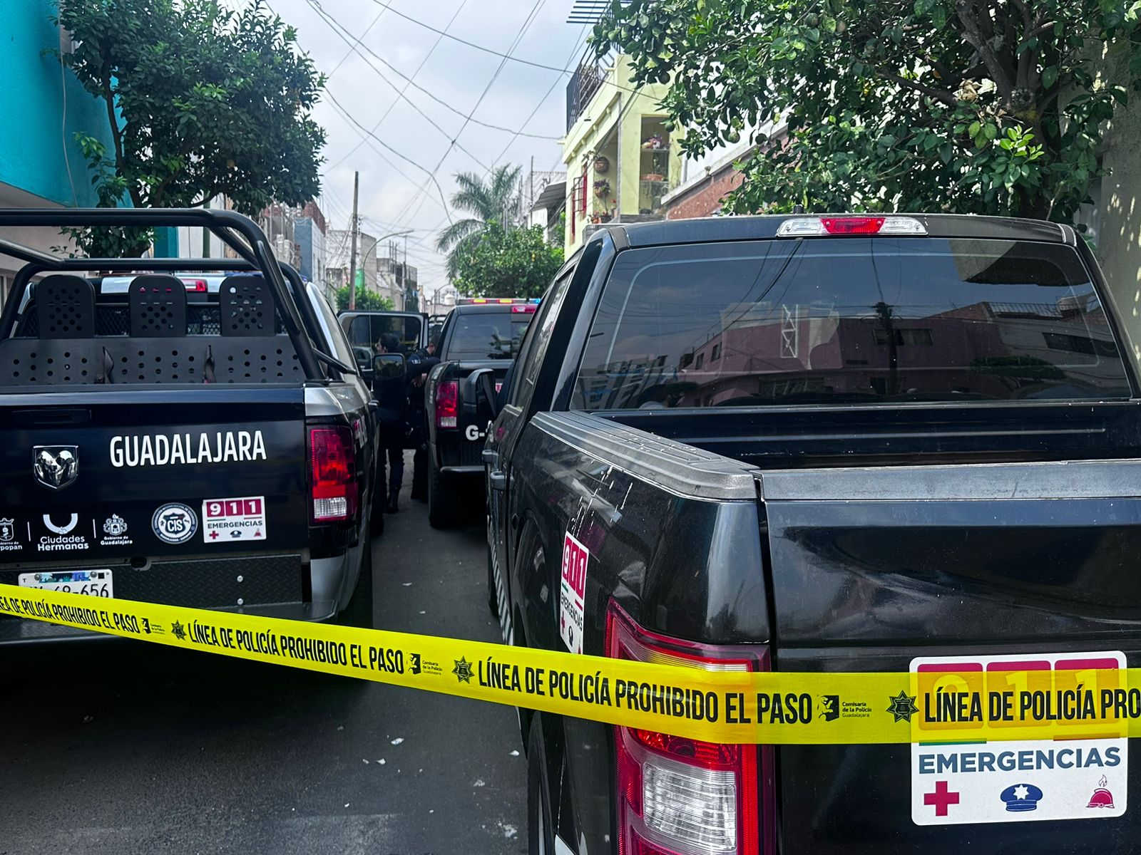 POLICÍAS TAPATÍOS DESARTICULAN BANDA DE ROBACASAS EN SANTA TERE