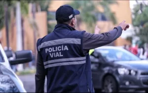 SANCIONAN A DOS POLICÍAS VIALES CON MULTA DE 15 MIL 500 POR SOLICITAR SOBORNOS