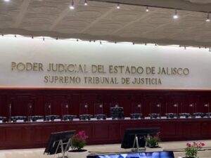 VINCULAN A EXSECRETARIO DEL SUPREMO TRIBUNAL DE JUSTICIA DE JALISCO