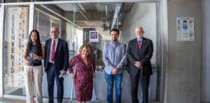 INSTALAN SEÑALÉTICA PARA PERSONAS CON DISCAPACIDAD VISUAL EN BIBLIOTECA JUAN JOSÉ ARREOLA