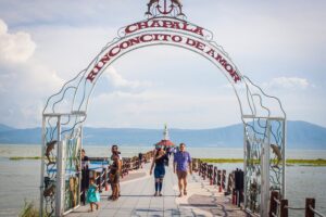 AUMENTA AFLUENCIA TURÍSTICA EN CHAPALA ANTE RECUPERACIÓN DEL NIVEL DEL AGUA