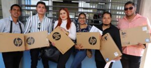 EDUCACIÓN JALISCO ENTREGA COMPUTADORAS A DOCENTES DE LA REGIÓN SUR