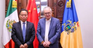 JALISCO SE REÚNE CON MINISTRO DEL COMITÉ PROVINCIAL DE GUIZHOU DE CHINA