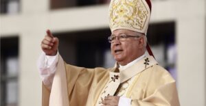 CARDENAL DE JALISCO DESTACA INTENCIÓN DE LEMUS PARA MANTENER ÓRGANOS AUTÓNOMOS